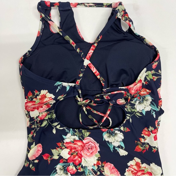 🌺SOLD FLORAL ONE PIECE SWIMSUIT - Picture 8 of 14